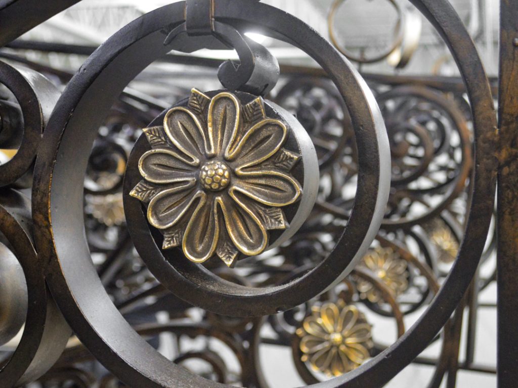 CASTED BRONZE CLASSICAL ROSETTE