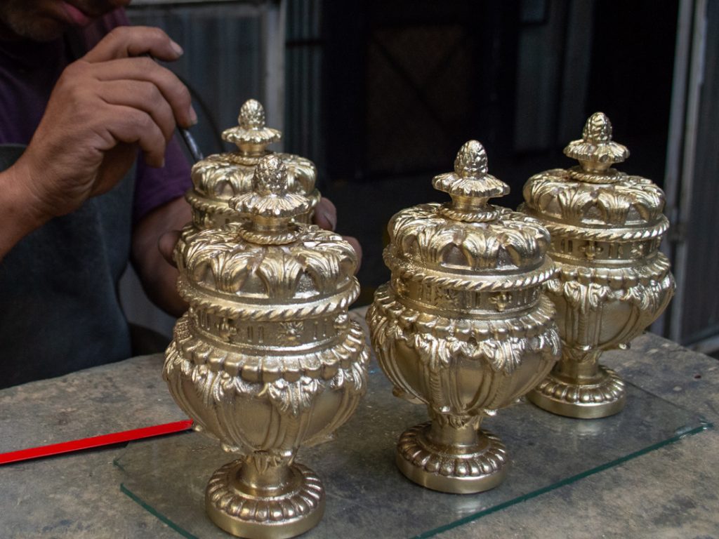 CASTED FINIALS